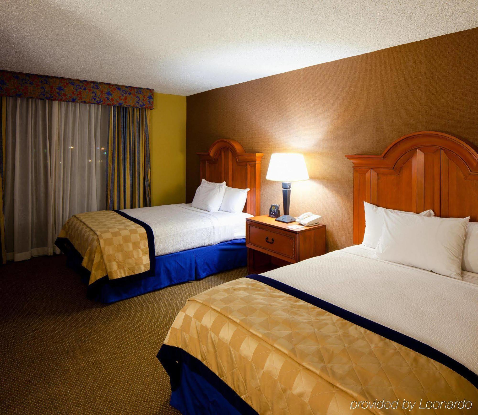 Embassy Suites San Antonio Northwest I-10 Номер фото